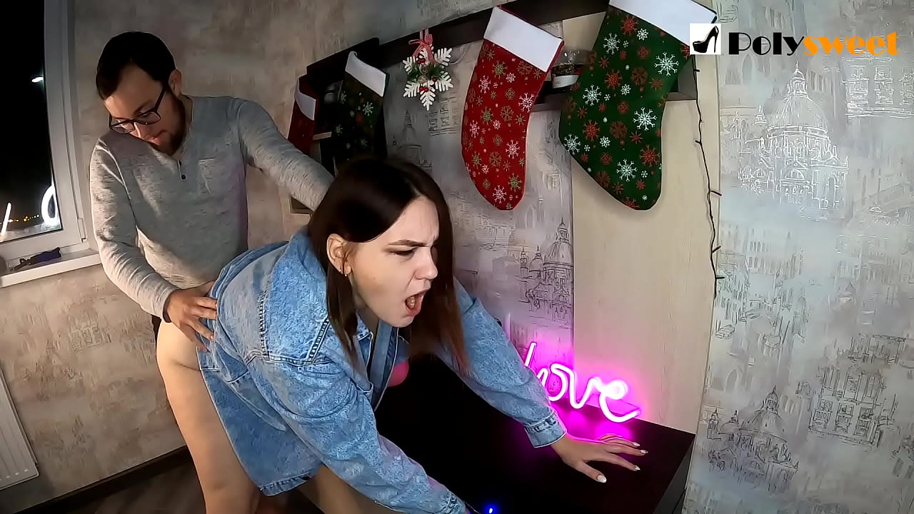 Жигит эшегине куйруктуу сулуу кызды оозу менен сиги менен рахаттанды